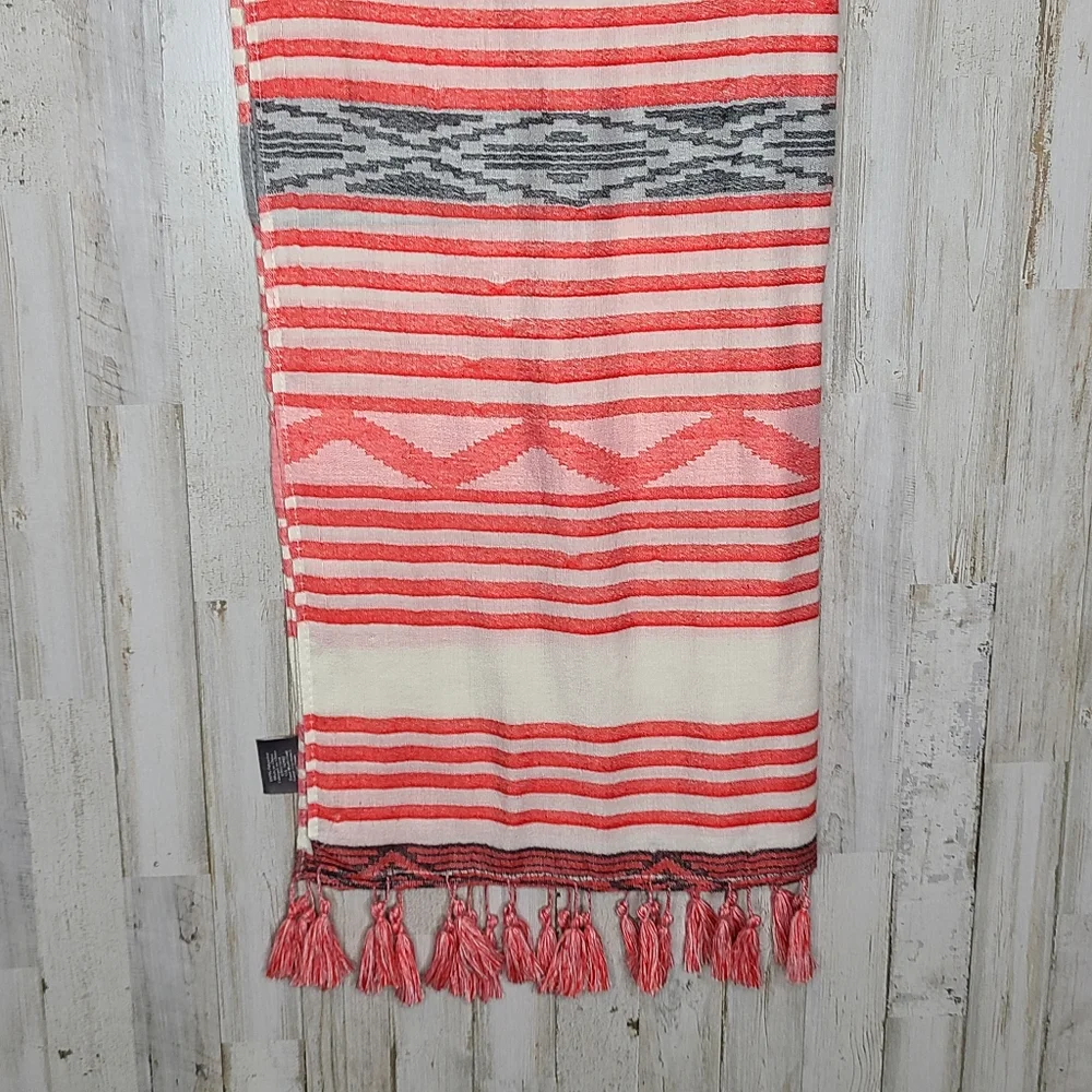Vince Camuto Scarf Cream Red Blue Southwestern Stripe Boho Scarf Wrap